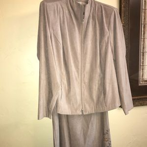 Clio11 Jacket and skirt